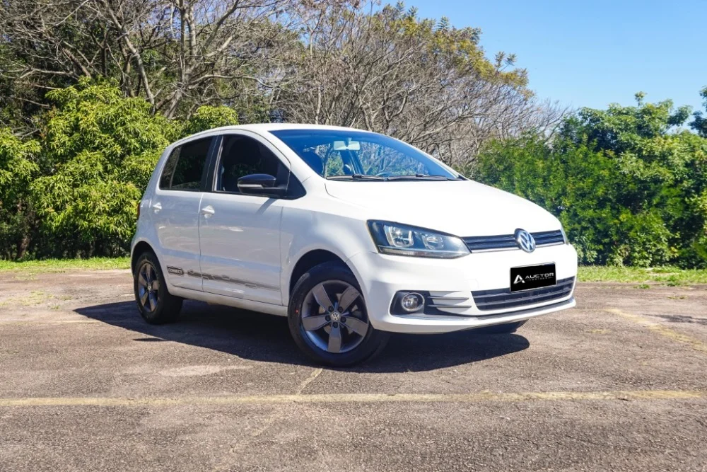 VW - VolksWagen Fox Connect 1.6 Flex 8V 5p
